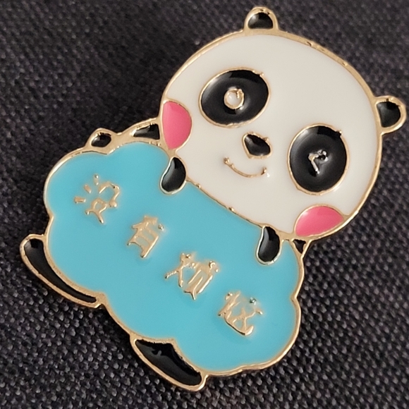 Winking Panda Enamel Pin - Picture 6 of 10